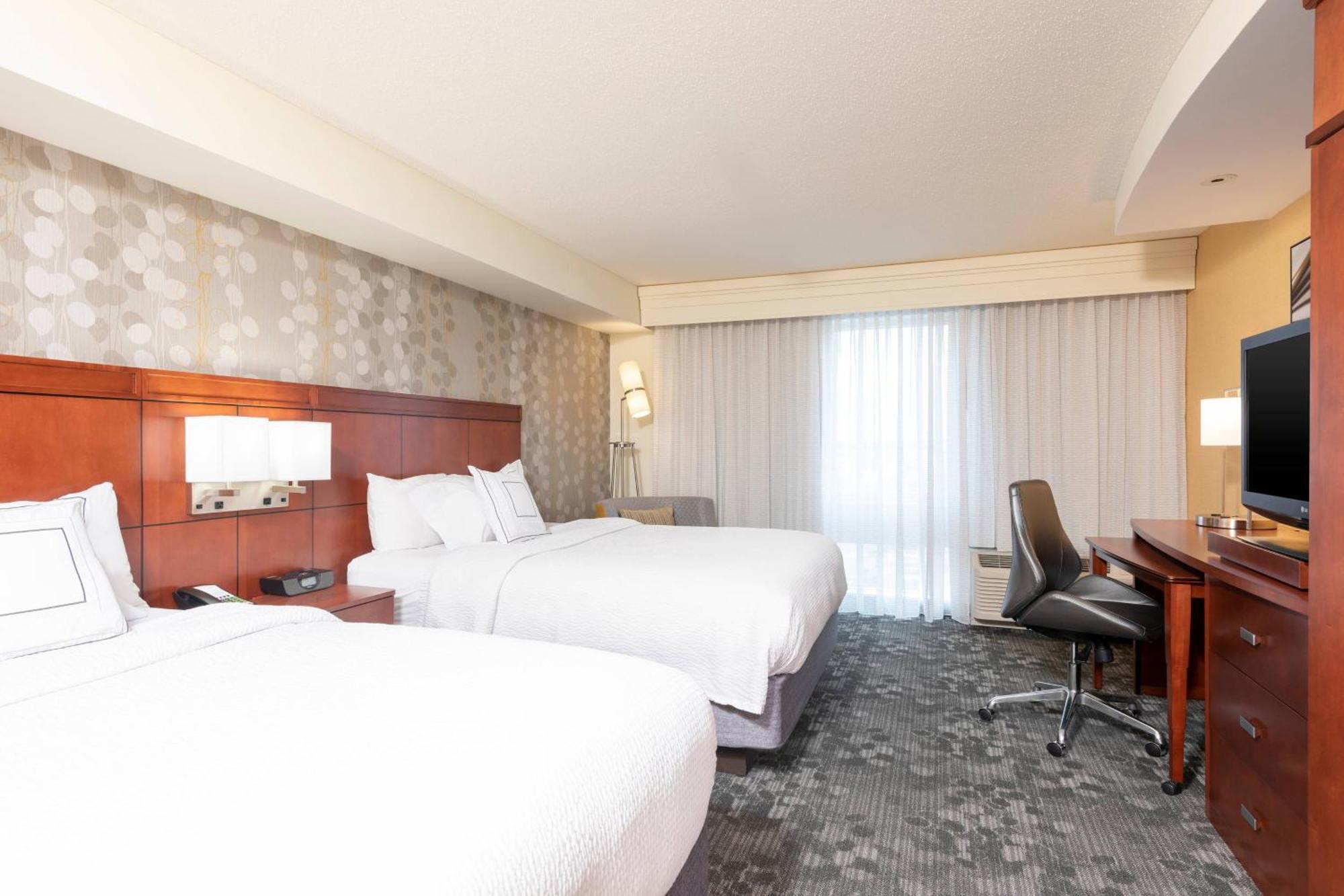คอร์ทยาร์ด มิลวอกี แอร์พอร์ต Hotel ภายนอก รูปภาพ