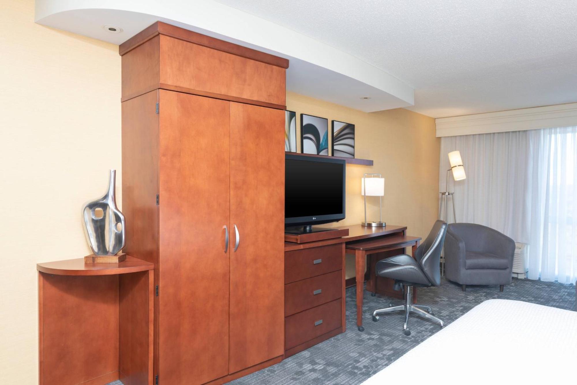 คอร์ทยาร์ด มิลวอกี แอร์พอร์ต Hotel ภายนอก รูปภาพ